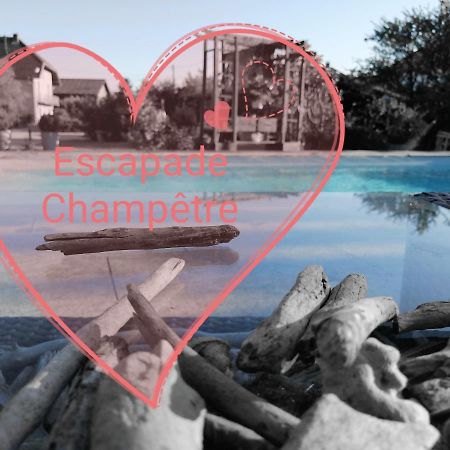 Escapade Champetre Bed & Breakfast Hauteville-sur-Fier Ngoại thất bức ảnh